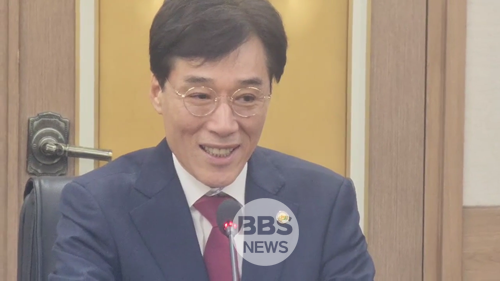 최윤홍 시민과 함께